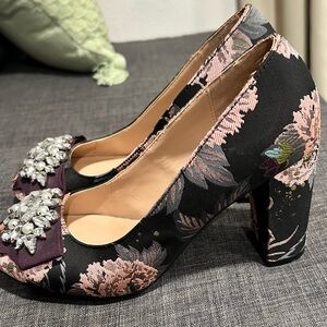 Kelly & Katie heels Floral Embroidered Black & Pink Block Heel Pumps